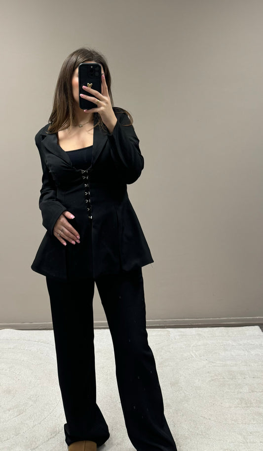 YEARA SET BLACK