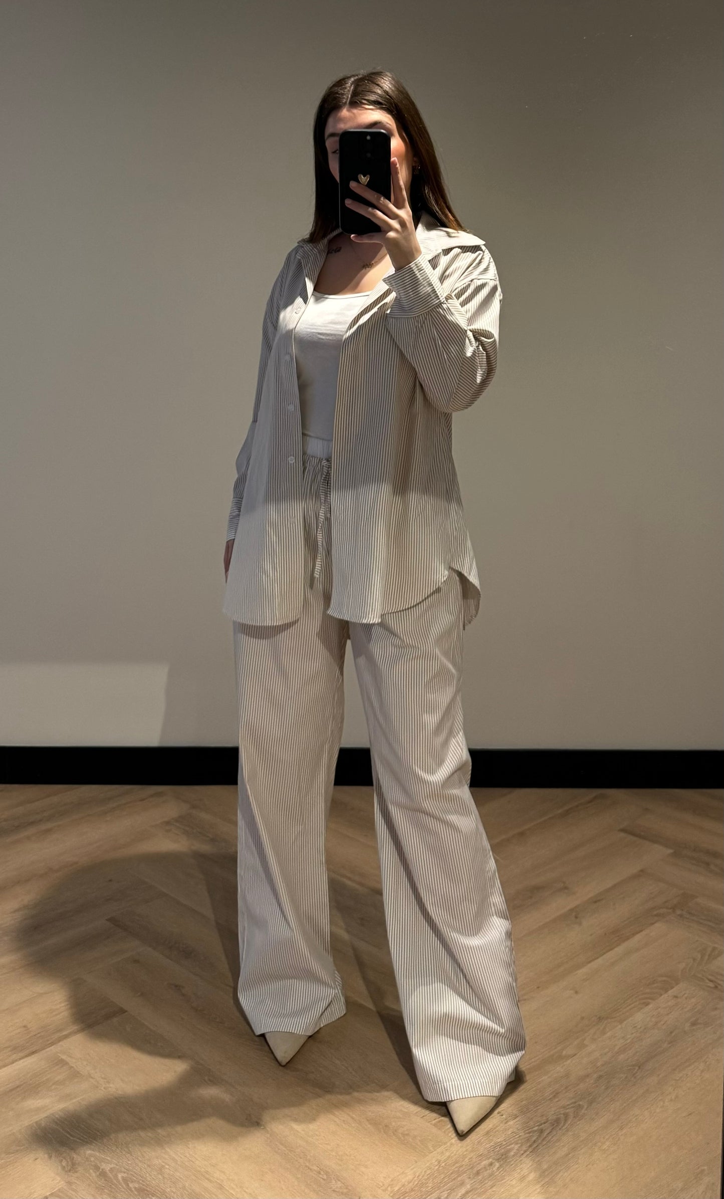 KYRA SET BEIGE